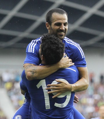 Menilik Utak-Atik Mourinho Memasang Fabregas Sebagai Poros Ganda