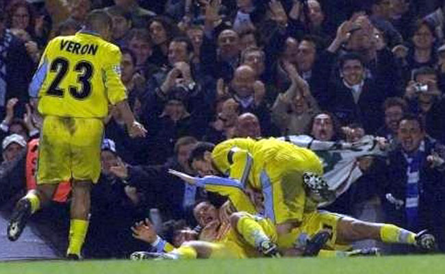 On This Day 2000, Free Kick Mihajlovic Bungkam Stamford Bridge