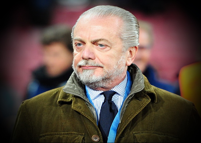 Presiden Napoli Meminta Maaf Kepada Fan yang Diajaknya Berkelahi
