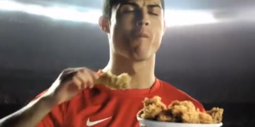 Antara Cristiano Ronaldo, Junk Food, dan �??Tanggung Jawab�?? Sepakbola